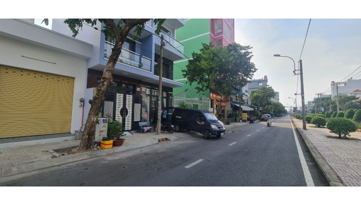 SỐC-Cho thuê nhà mặt tiền Hiền Vương 152m2,  20Triệu - Ngang 8M